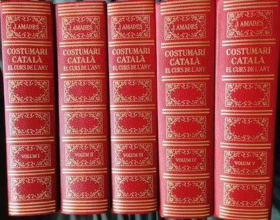 Col·lecció dels 5 toms del Costumari Català
